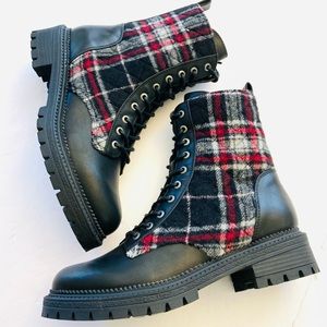 Rock & candy black/red plaid combat boots  7